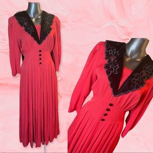 S.L. Fashions Vintage red and black dress
